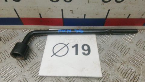 Ключ колесный