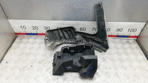 Крепление бампера заднее