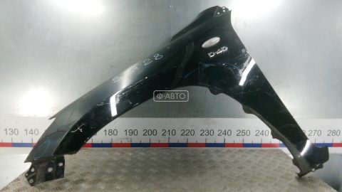 Крыло переднее левое