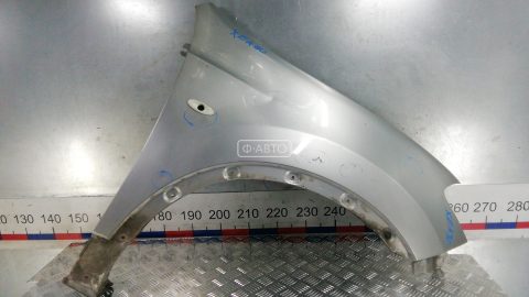 Крыло переднее правое