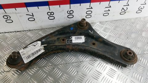 Рычаг передний нижний левый