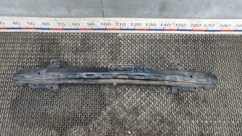 Усилитель бампера передний (кронштейн)