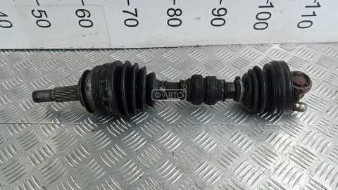 Привод передний правый