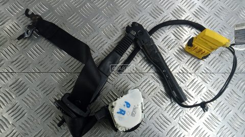 Ремень безопасности с пиропатроном сиденья переднего