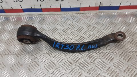 Рычаг передний нижний левый