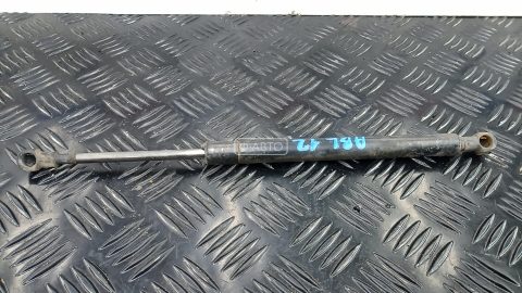 Амортизатор капота