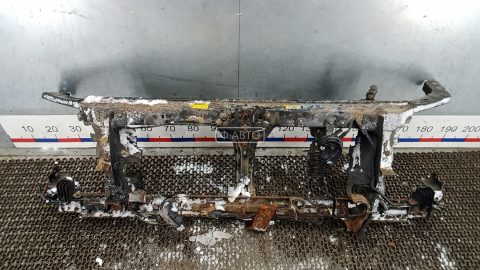 Передняя панель крепления облицовки (телевизор)