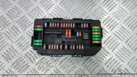 Блок предохранителей