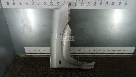 Крыло переднее правое