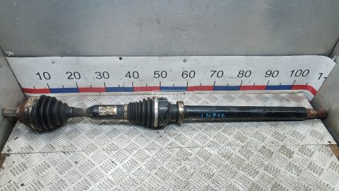 Привод передний правый