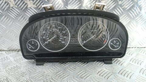 Щиток приборов