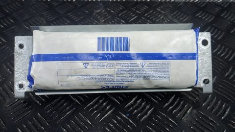 Подушка безопасности пассажира