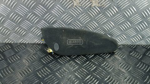 Подушка сидения водителя