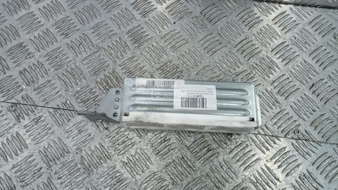 Подушка сидения водителя