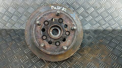 Ступица передняя левая