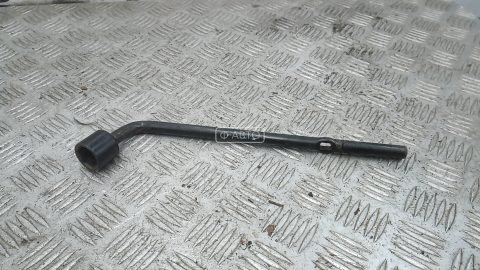 Ключ колесный