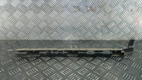 Крепление бампера заднее