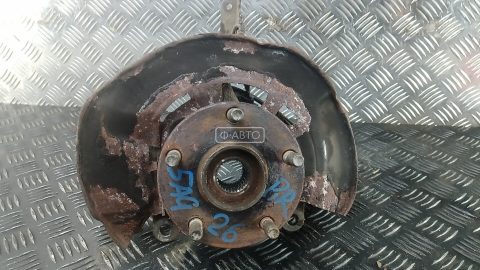 Ступица передняя правая