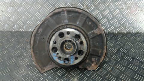 Ступица задняя левая