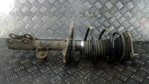 Стойка передняя правая