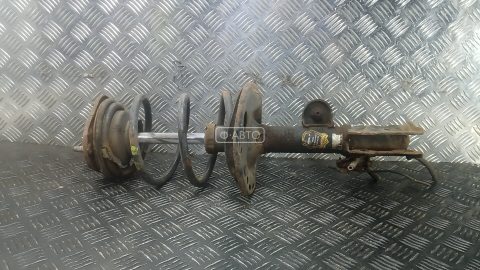 Стойка передняя левая