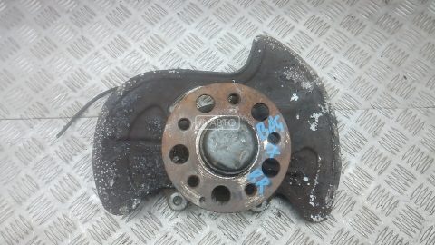 Ступица передняя правая