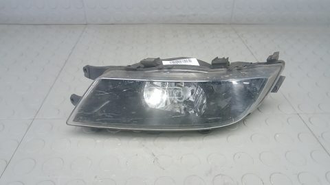 Фара галогенная правая передняя