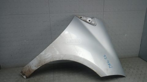 Крыло переднее правое