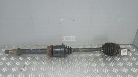 Привод передний правый