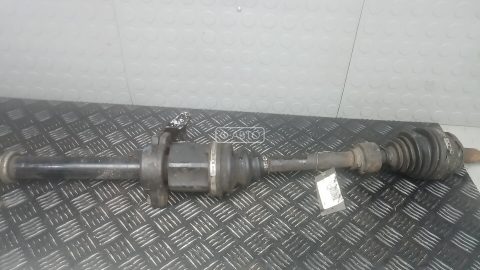 Привод передний правый