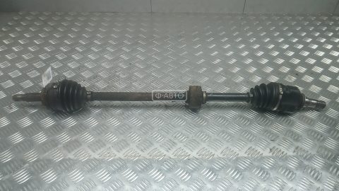 Привод передний правый