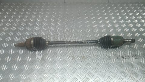 Привод передний правый