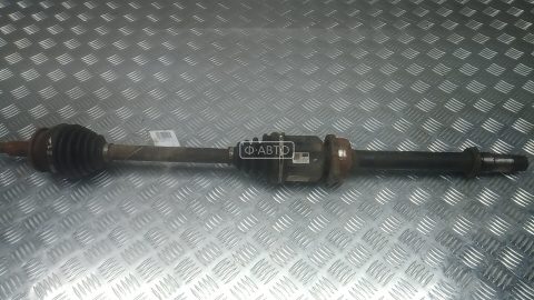 Привод передний правый