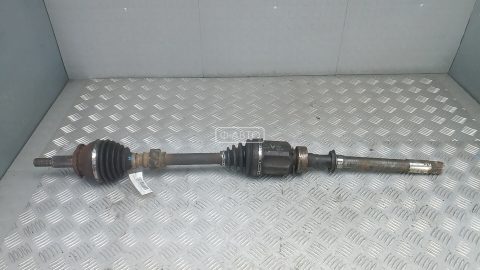 Привод передний правый