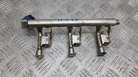 Топливная рампа бензиновая