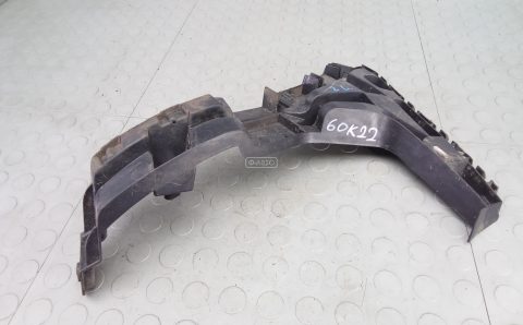 Крепление бампера заднее