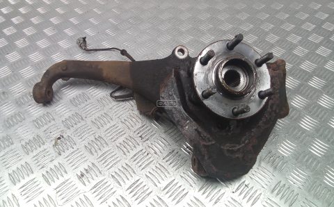 Ступица передняя левая