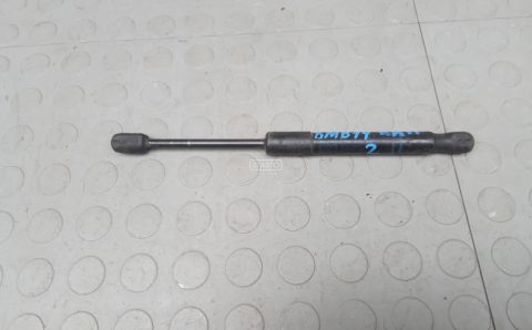 Амортизатор капота