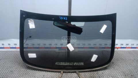 Стекло заднее