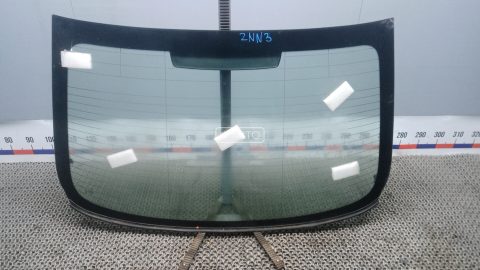 Стекло заднее