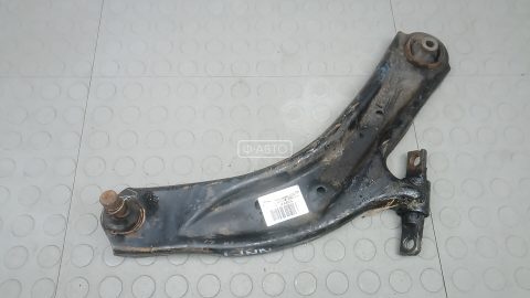 Рычаг передний нижний правый