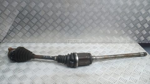 Привод передний правый