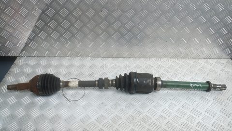 Привод передний правый