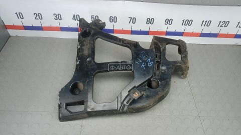 Крепление бампера заднее