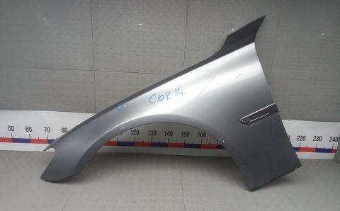 Крыло переднее левое