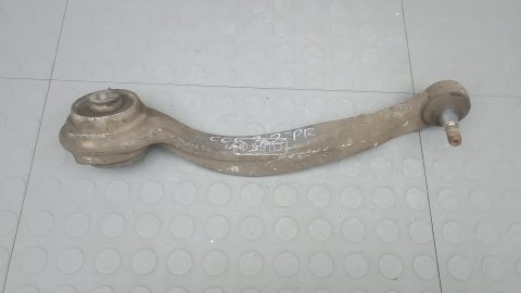 Рычаг передний нижний правый