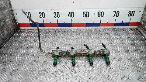 Топливная рампа бензиновая