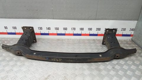 Усилитель бампера передний (кронштейн)