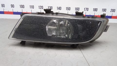 Фара галогенная правая передняя