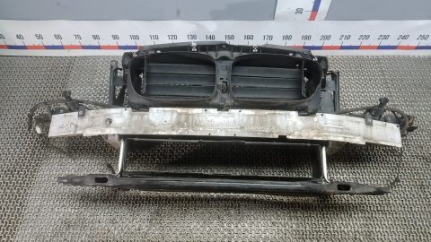 Передняя панель крепления облицовки (телевизор)